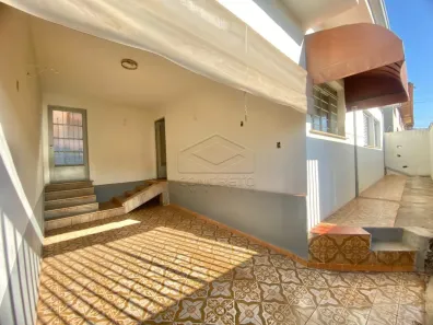 Casa com 3 Quartos para alugar, 300m² no Centro, Jaú