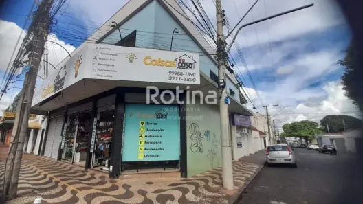 Prédio Comercial à venda, 393m² no Nossa Senhora Aparecida, Uberlândia
