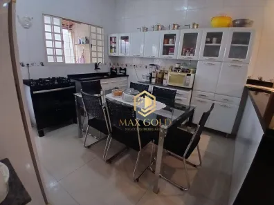 Casa com 3 Quartos à venda, 158m² no Jardim Oásis, Taubaté
