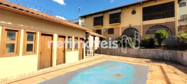 Casa com 8 Quartos à venda, 786m² no Centro, Matozinhos
