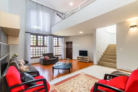 Casa com 3 Quartos à venda, 279m² no Hauer, Curitiba