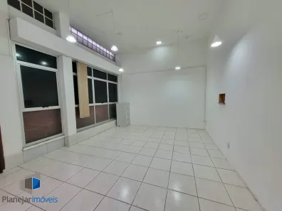Ponto Comercial com 2 Quartos para alugar, 130m² no Santana, Porto Alegre