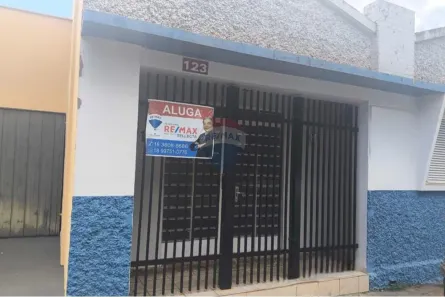 Casa com 2 Quartos para alugar, 50m² no São João, Araçatuba