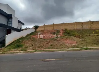 Lote/Terreno à venda, 386m² no Grama, Juiz de Fora
