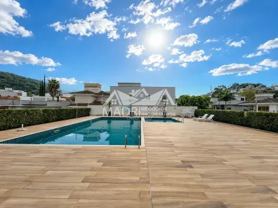 Apartamento com 2 Quartos para alugar, 60m² no Pedra Branca, Palhoça