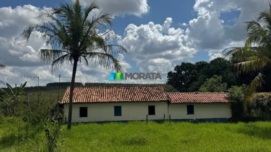Fazenda/Sítio com 1 Quarto à venda, 182m² no Andrequicé, Três Marias