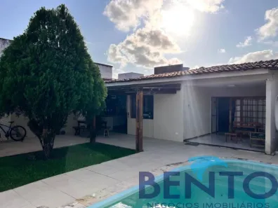 Casa com 5 Quartos à venda, 255m² no Jardim Petrópolis, Maceió