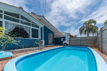 Casa com 4 Quartos à venda, 150m² no Cavalhada, Porto Alegre