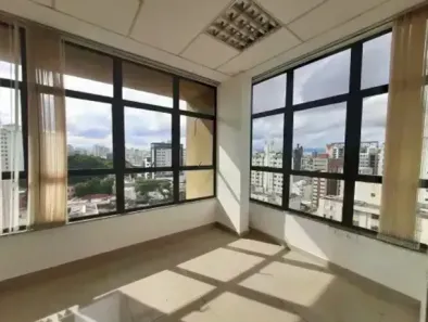 Imóvel Comercial para alugar, 178m² no Santa Efigênia, Belo Horizonte