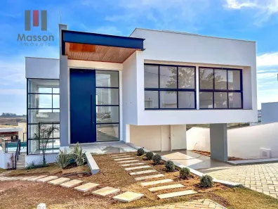 Casa de Condomínio com 4 Quartos à venda, 400m² no São Pedro, Juiz de Fora