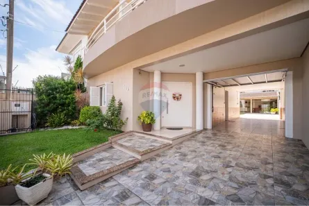Casa com 4 Quartos à venda, 281m² no Vila Monte Carlo, Cachoeirinha