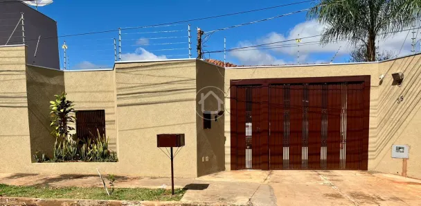 Casa com 3 Quartos à venda, 260m² no Vila Palmira, Campo Grande