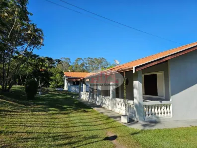 Fazenda/Sítio com 4 Quartos à venda, 310m² no Camargo II, São Pedro
