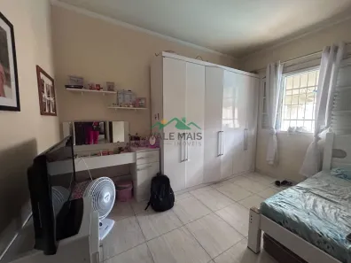 Casa com 3 Quartos à venda, 165m² no Jardim Esperança, Guaratinguetá