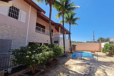 Sobrado com 4 Quartos para alugar, 298m² no Jardim Presidente, Mogi Guaçu
