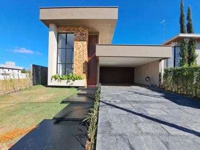 Casa com 3 Quartos à venda, 179m² no Terras Alpha Residencial 1, Senador Canedo