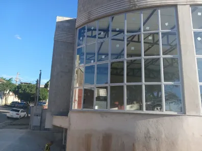 Ponto Comercial para alugar, 393m² no Pompéia, Belo Horizonte