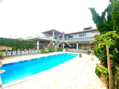 Casa com 4 Quartos à venda, 550m² no Balneário Josedy, Peruíbe