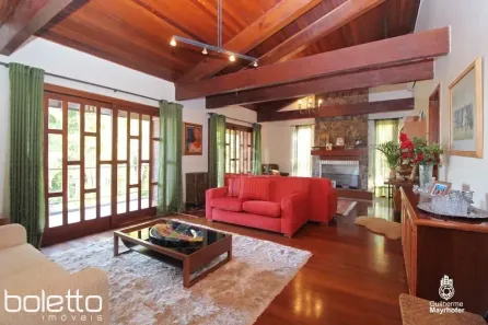 Casa com 5 Quartos para alugar, 800m² no Cavalhada, Porto Alegre