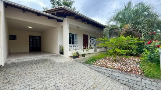 Casa com 3 Quartos para alugar, 200m² no Velha, Blumenau