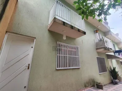Sobrado com 2 Quartos à venda, 70m² no Vila Carmosina, São Paulo