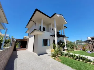 Casa com 3 Quartos à venda, 200m² no Campeche, Florianópolis