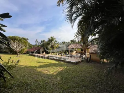 Fazenda/Sítio com 3 Quartos à venda, 215m² no Rio Mole (Bacaxá), Saquarema
