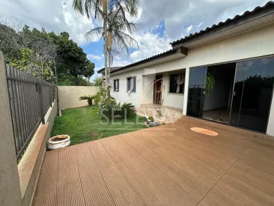 Casa com 4 Quartos à venda, 180m² no Universitário, Cascavel