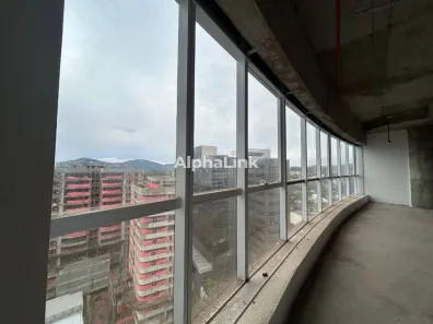 Sala Comercial para alugar, 591m² no Green Valley Alphaville, Barueri