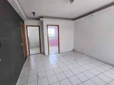 Apartamento com 2 Quartos à venda, 42m² no Jardim Esperança, Cabo Frio