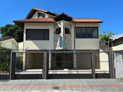 Casa com 3 Quartos à venda, 264m² no Capoeiras, Florianópolis
