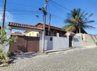 Casa com 2 Quartos à venda, 60m² no Bacaxá (Bacaxá), Saquarema
