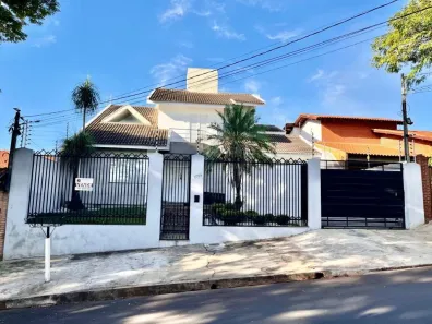 Sobrado com 4 Quartos à venda, 414m² no Zona 05, Maringá