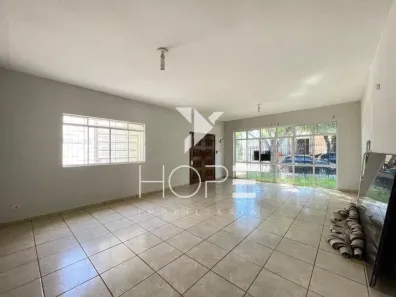 Imóvel Comercial com 4 Quartos à venda, 212m² no Centro, Londrina