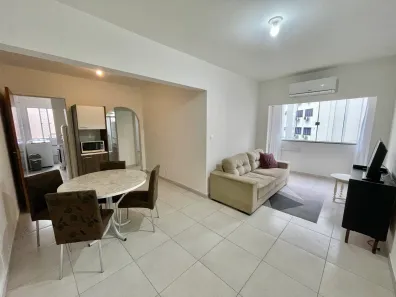 Apartamento com 2 Quartos para alugar, 90m² no Centro, Balneário Camboriú