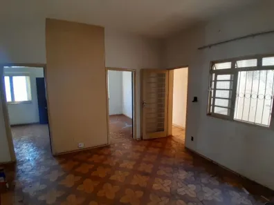 Casa com 6 Quartos à venda, 300m² no Centro, Ribeirão Preto