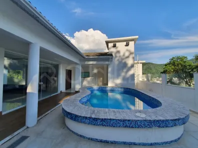 Casa de Condomínio com 4 Quartos à venda, 400m² no São Francisco, Niterói