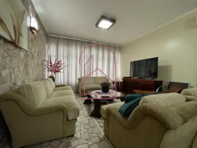 Sobrado com 3 Quartos à venda, 469m² no Gonzaga, Santos