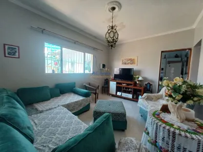 Casa com 3 Quartos à venda, 174m² no Tupi, Praia Grande