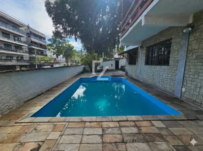 Casa de Condomínio com 5 Quartos à venda, 350m² no Freguesia (Jacarepaguá), Rio de Janeiro