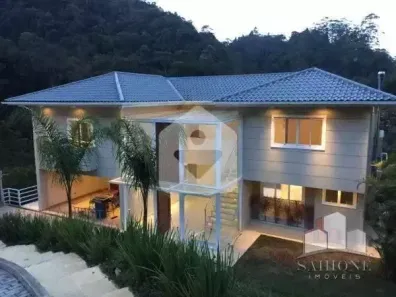 Casa com 4 Quartos à venda, 600m² no Quitandinha, Petrópolis