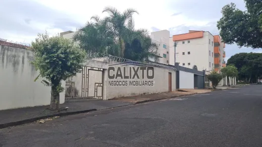 Lote/Terreno à venda, 360m² no Santa Mônica, Uberlândia