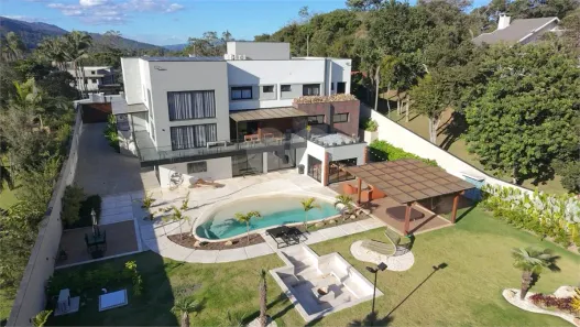 Casa de Condomínio com 4 Quartos à venda, 1800m² no Rio Abaixo, Mairiporã