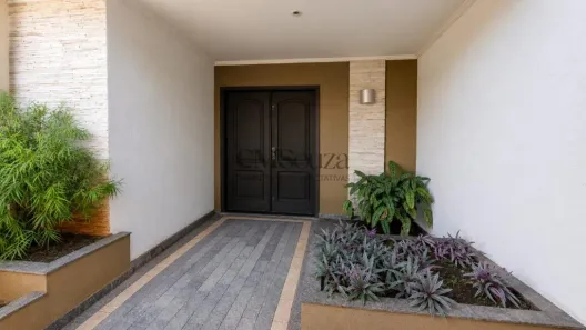 Casa com 3 Quartos à venda, 350m² no Mediterrâneo, Londrina