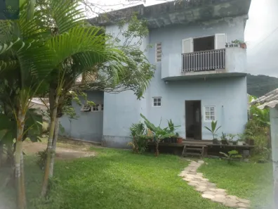 Sobrado com 3 Quartos à venda, 170m² no Toninhas, Ubatuba