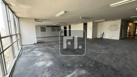 Sala Comercial para alugar, 173m² no Centro, São Paulo