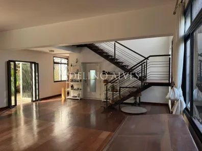 Sobrado com 4 Quartos à venda, 550m² no Butantã, São Paulo