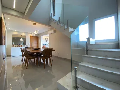 Cobertura com 4 Quartos à venda, 275m² no Tubalina, Uberlândia
