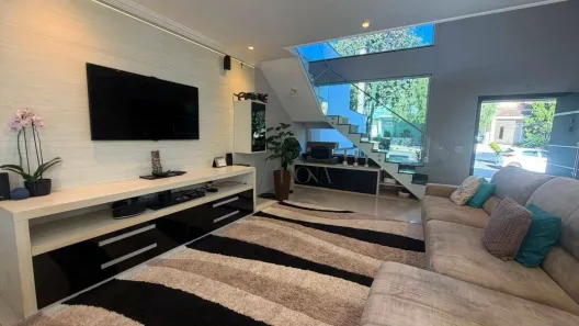 Sobrado com 3 Quartos à venda, 268m² no Aparecidinha, Sorocaba