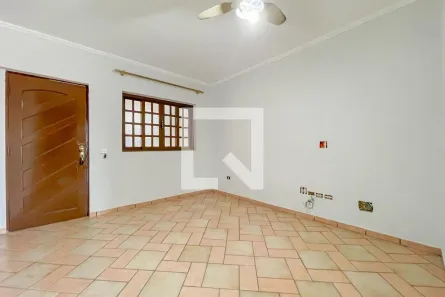 Casa com 3 Quartos à venda, 200m² no Santo Antônio, Osasco